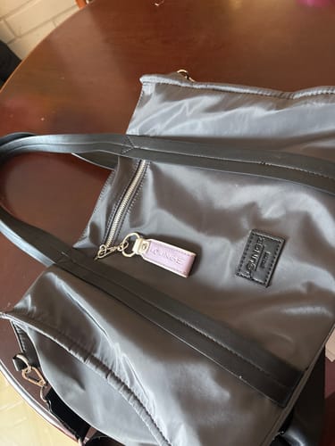 Reseña con foto de un cliente sobre Bolso Nylon Llavero Icónicas