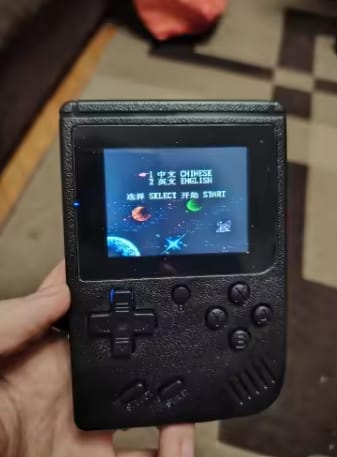 Customer photo review of Retro Spielekonsole Handheld | 400 Spiele integriert