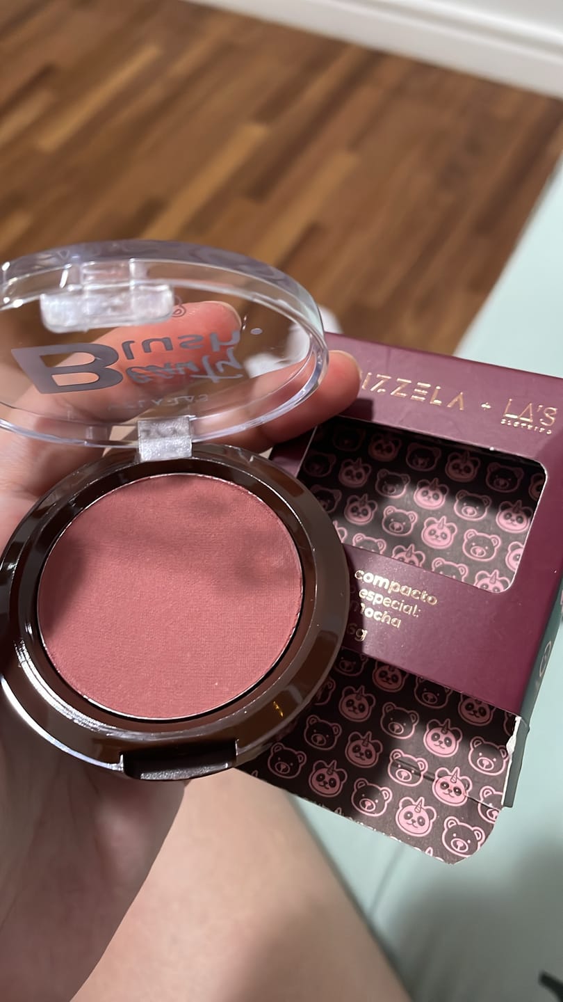 Customer photo review of Beauty Blush Compacto Red Mocha - Vizzela + La’s