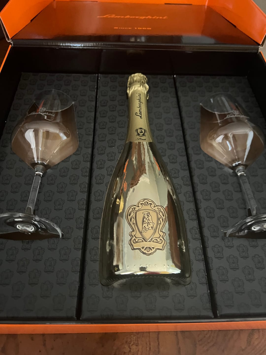 Customer photo review of Lamborghini LUXE Red Collection with Gift Set