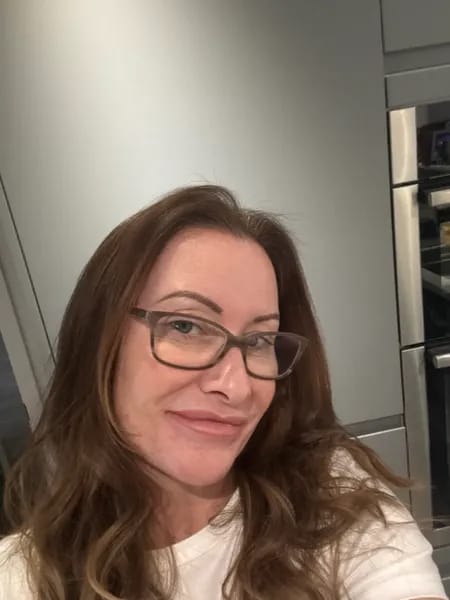 Customer photo review of Instant Dye Shampoo