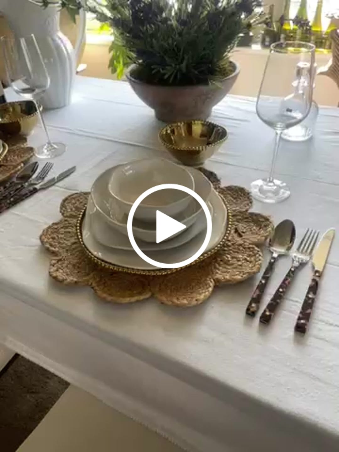 Customer video review of 16-Piece Stoneware Set-Pearl White
