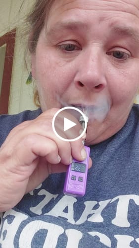 Customer video review of Mini Plug 510 Cart Battery with Built-in USB-C Cable, Adjustable Voltage, LED Display