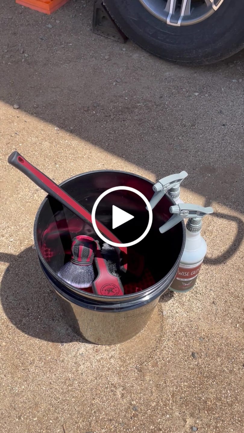 Customer video review of Shine Supply 32oz. Labels