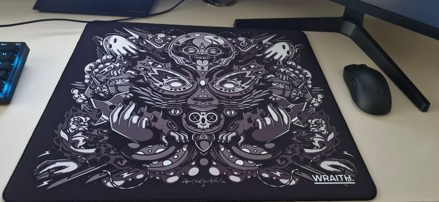 Customer photo review of Wraith Spirit of Aim Mousepad