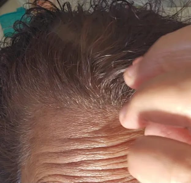 Customer photo review of Instant Dye Shampoo
