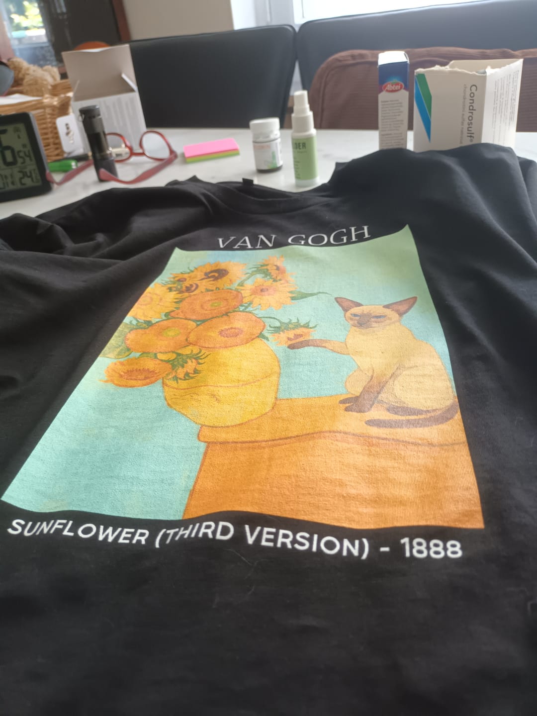 Customer photo review of Van Gogh Sunflower personalisiertes T-Shirt