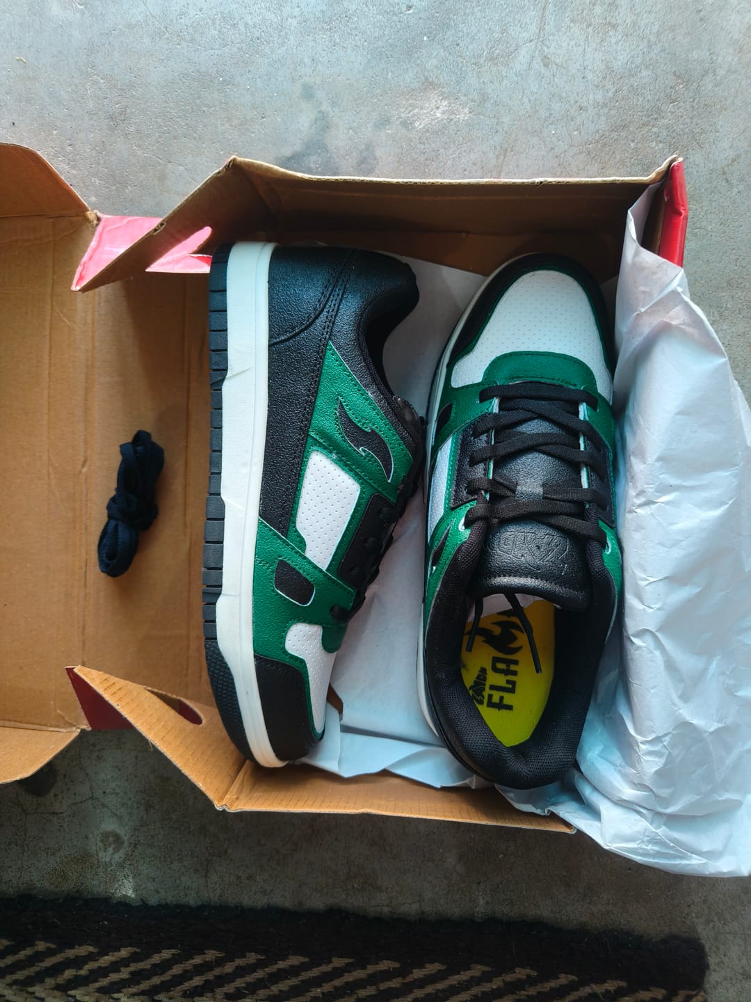 Customer photo review of ASH Black Green