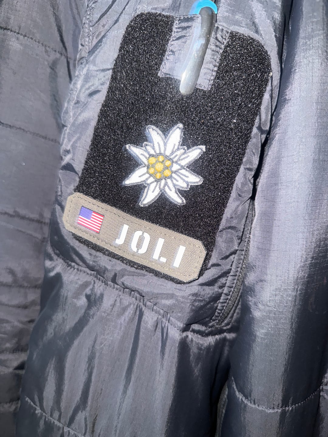 Customer photo review of Individuelle Namensschilder Lasercut Textil Patches (Ab 1 Stück)