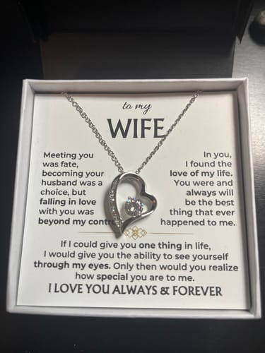 Customer's To My Wife gift set showing the silver heart necklace and message card inside the white presentation box.