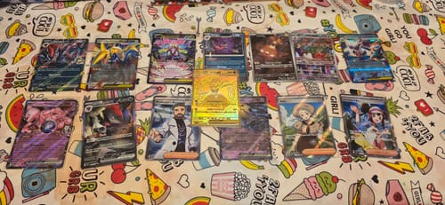 Customer photo review of Pokemon Trading Card Game Gold Mystery bag