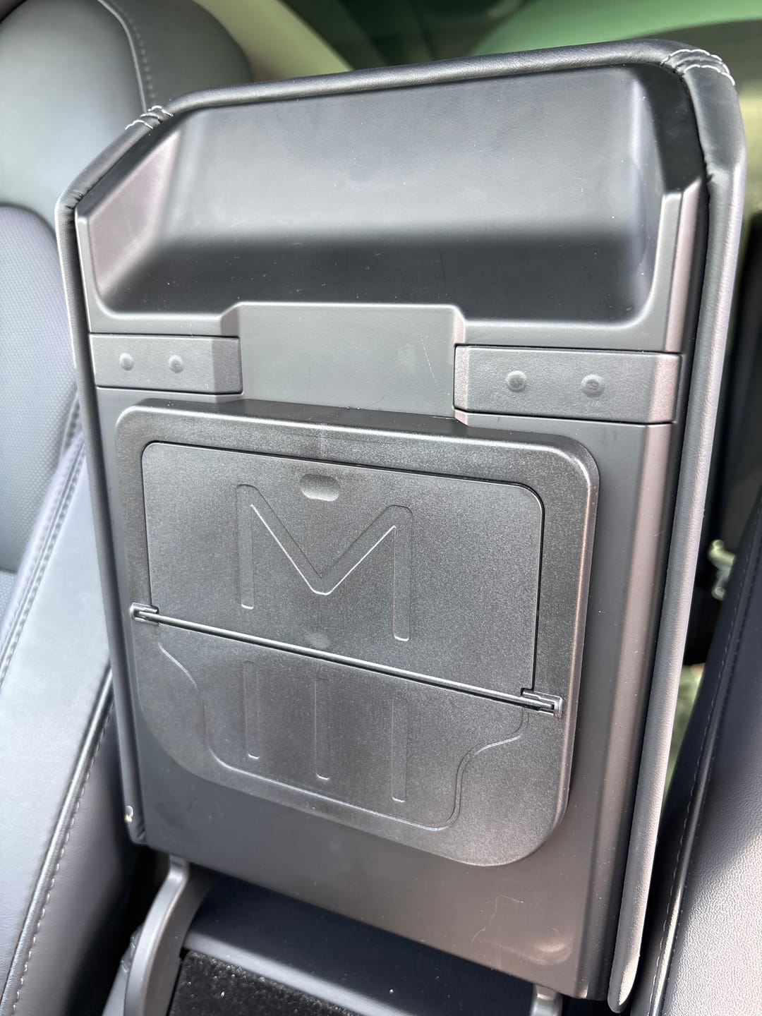 Customer photo review of Center Console Organizer Armrest Hidden Storage Box For Tesla 2024+ Model 3 Highland