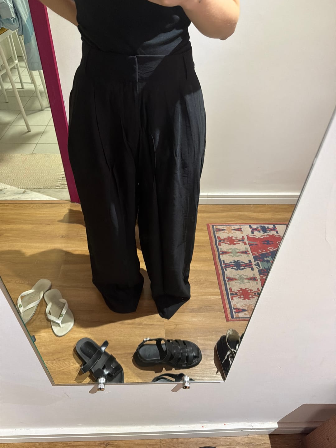 Customer photo review of Calça Pantalona Agave Preta
