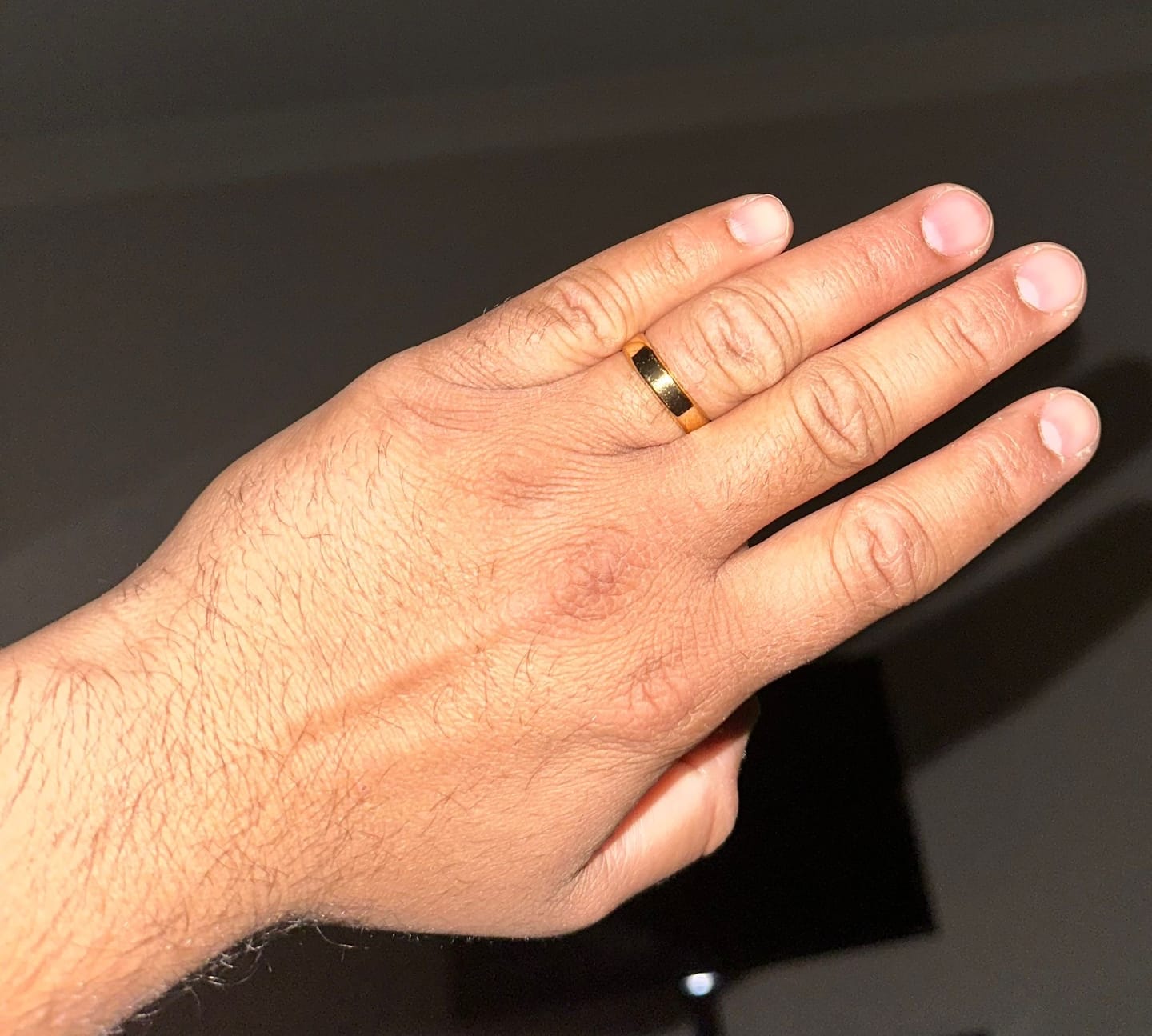 Customer photo review of Classic Unisize Ring