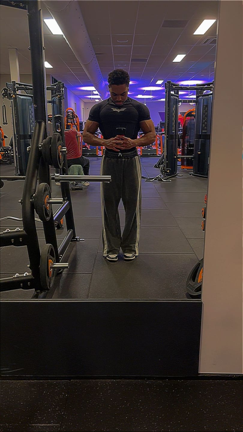 Customer photo review of 2146 - Classic Stripe Sweats