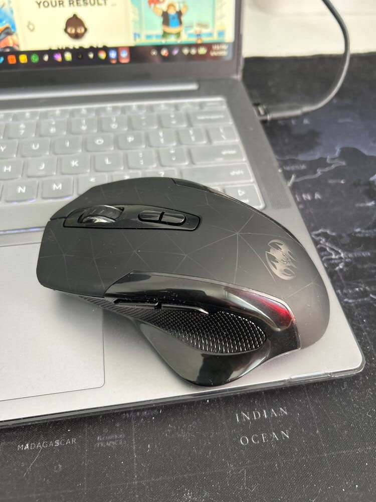 Customer photo review of Mouse gaming Wireless cu Jiggler Timebox, 1600DPI, USB Reciver, RGB Led, Negru