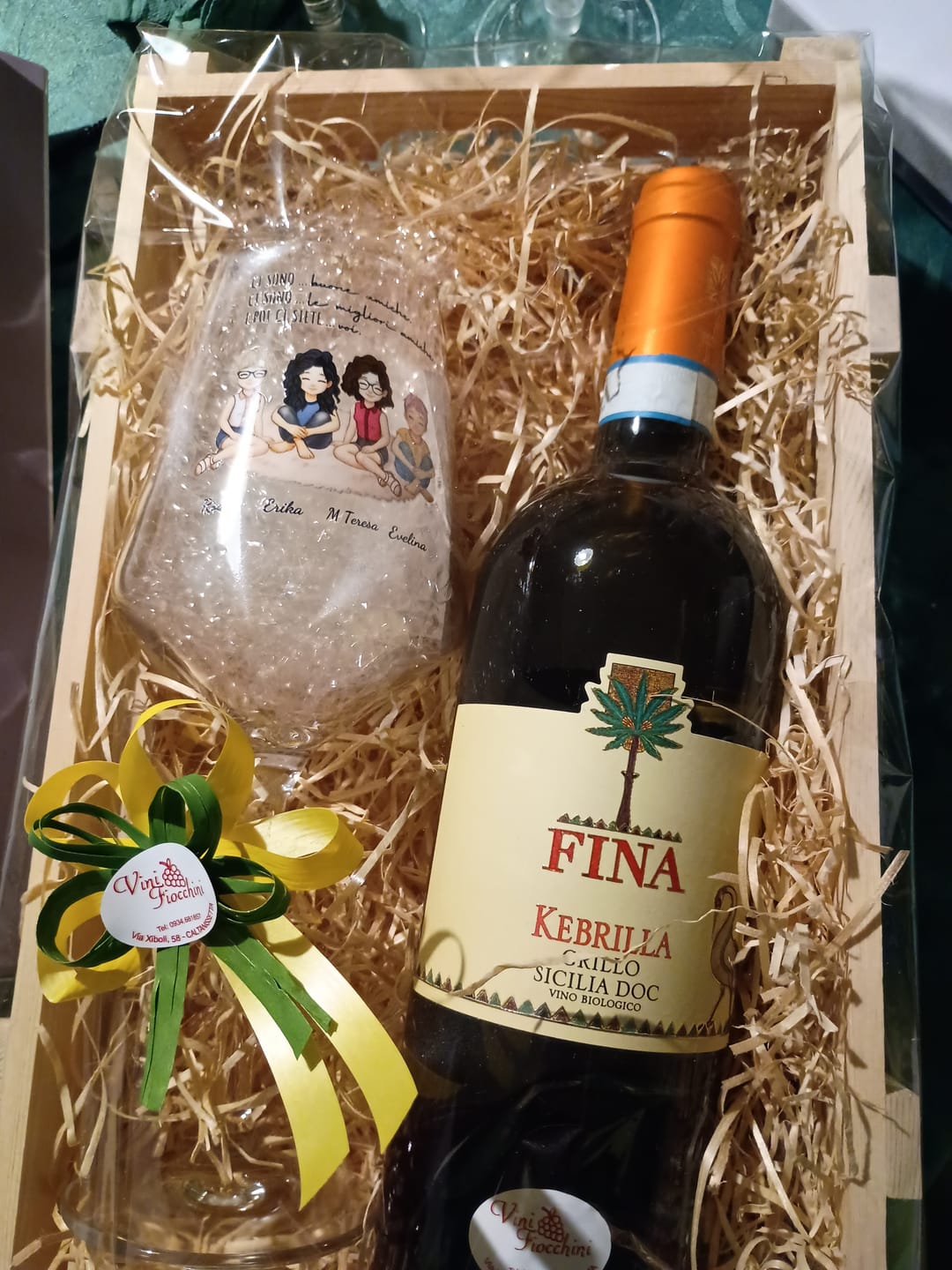 Customer photo review of Cin Cin! - Bicchiere da vino personalizzato per migliori amiche