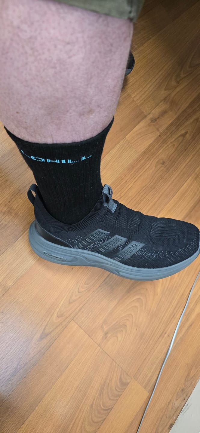 Customer photo review of Crew Socks 8 Pairs