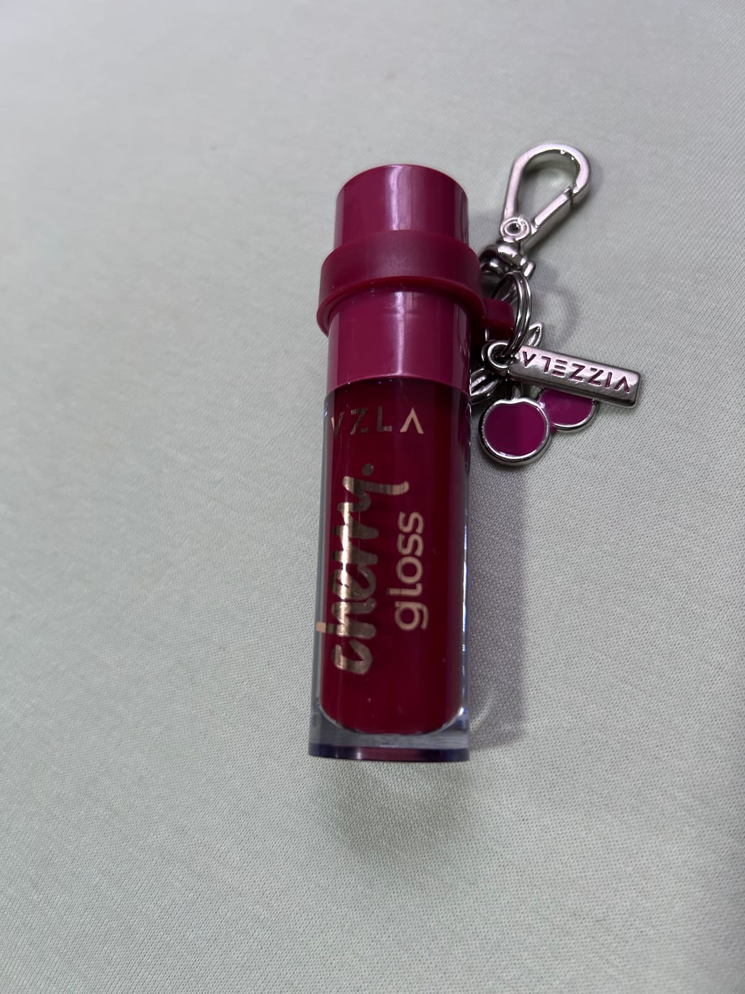 Customer photo review of Cherry Gloss - Vizzela