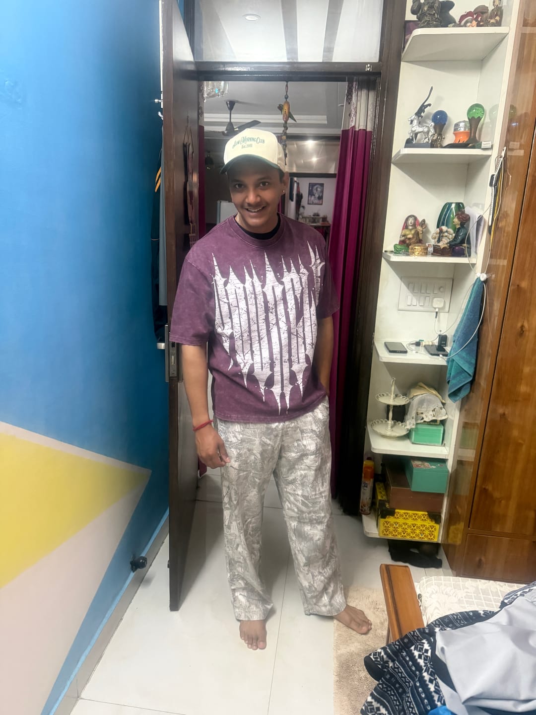 Customer photo review of 4153 - Elevated Essentials - Relaxed Tee