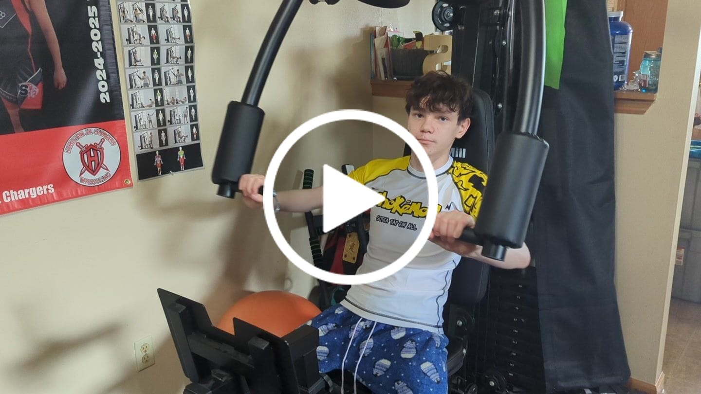 Customer video review of Chokemon Premium Bjj Rash Guard For Men/Women