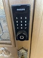 Customer photo review of Philips 4000 Series Built-in Wi-Fi Fingerprint Touchscreen Smart Deadbolt