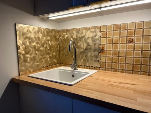 Customer photo review of Mosaïque Adhésive Or Luxe pour Crédence de Cuisine - Facile à Poser
