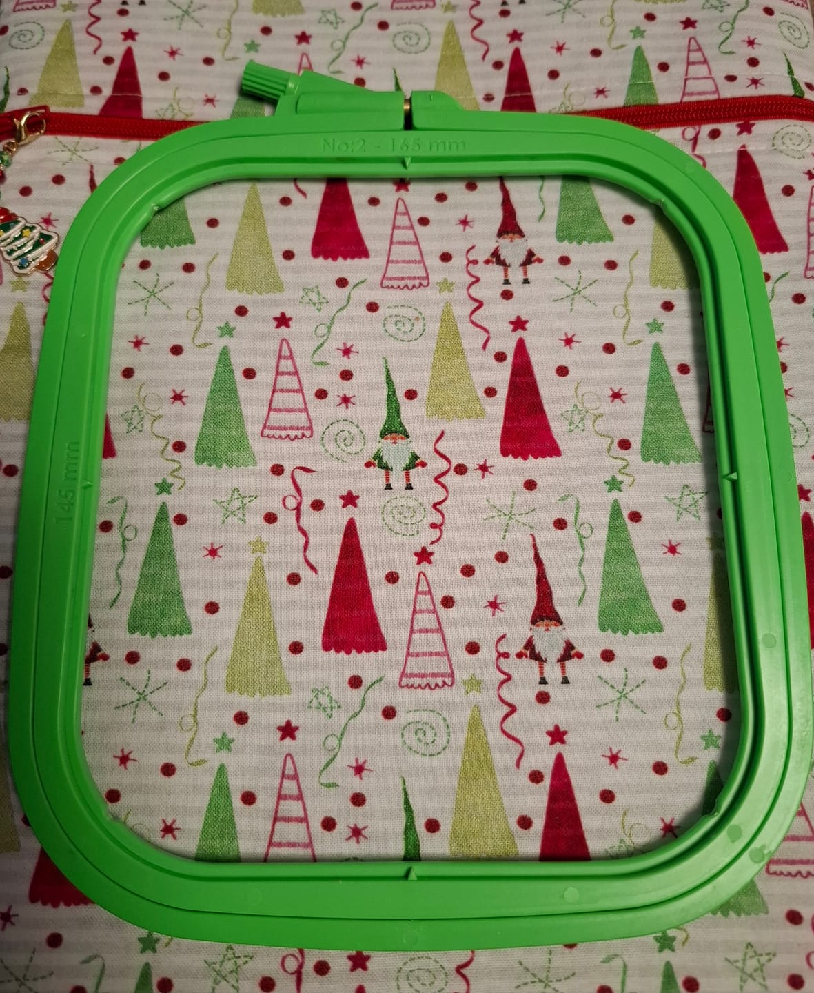 Customer photo review of Nurge Rectangular Plastic Hoops for Cross Stitch