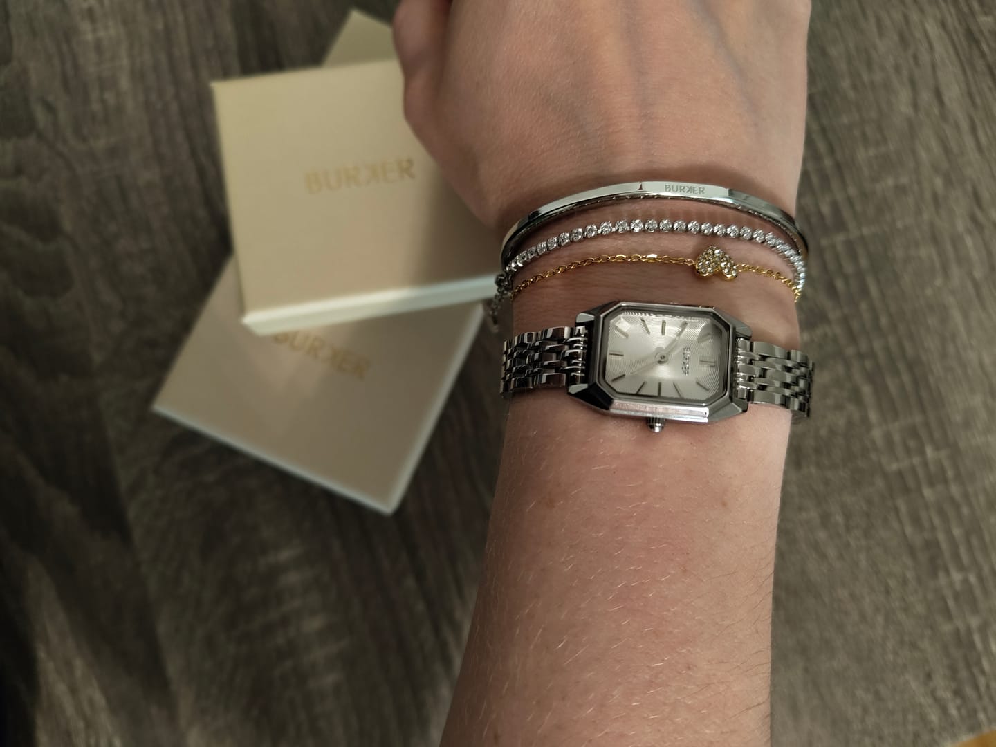 Customer photo review of Isabell Petite Silver
