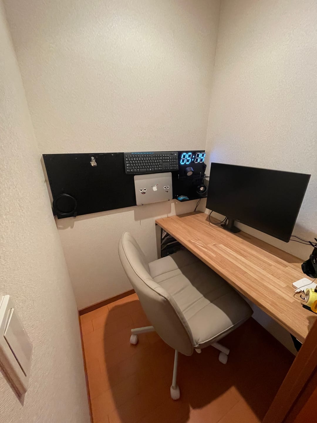 Customer photo review of GEEKOM  A8 ミニPC 2026エディション AMD Ryzen R7-8745HS/8845HS/R9-8945HS
