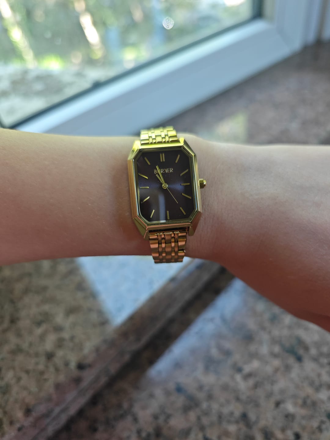 Customer photo review of Isabell Gold Burgundy