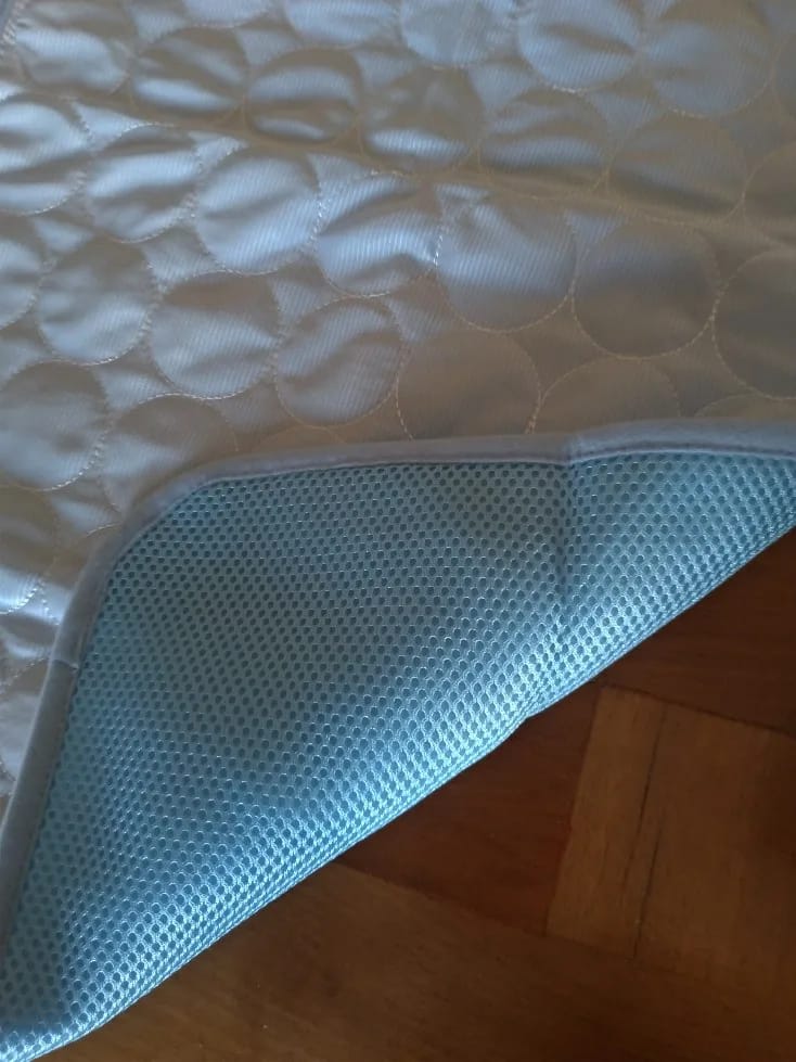 Customer photo review of Nuvola Breeze™ - Tappetino Refrigerante Safe-Fiber per Cani e Gatti