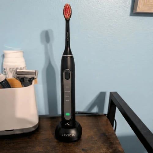 Customer photo review of Exy Red Light Toothbrush
