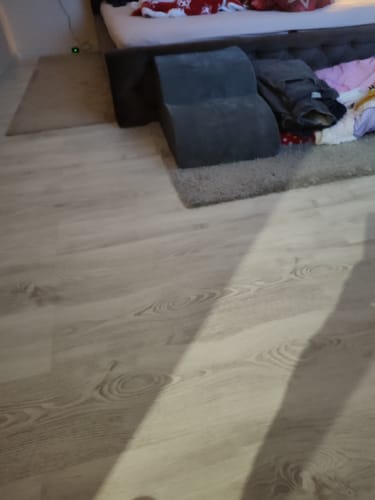 Customer photo review of FurStairs Gerinckímélő Kutyalépcső Rámpa Kialakítással – Ágyra és Kanapéra Ugrás Nélkül