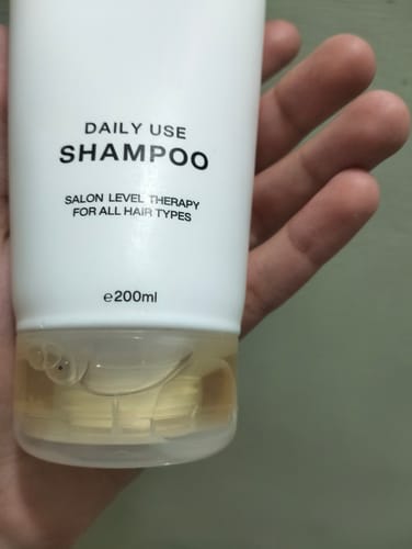 Customer photo review of NABILA Daily Use Shampoo | 200ml