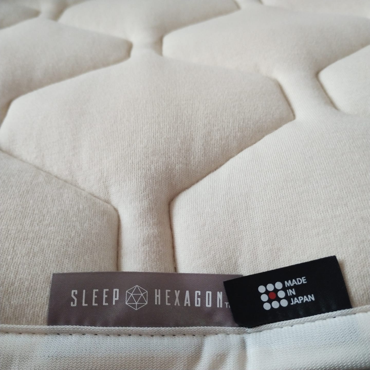 Customer photo review of SLEEP HEXAGON　ホルミシス敷パッド