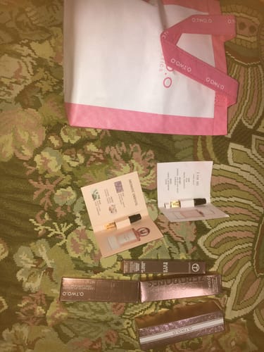 Customer photo review of O.TWO.O HAUTE ALL DAY COVERAGE FOUNDATION