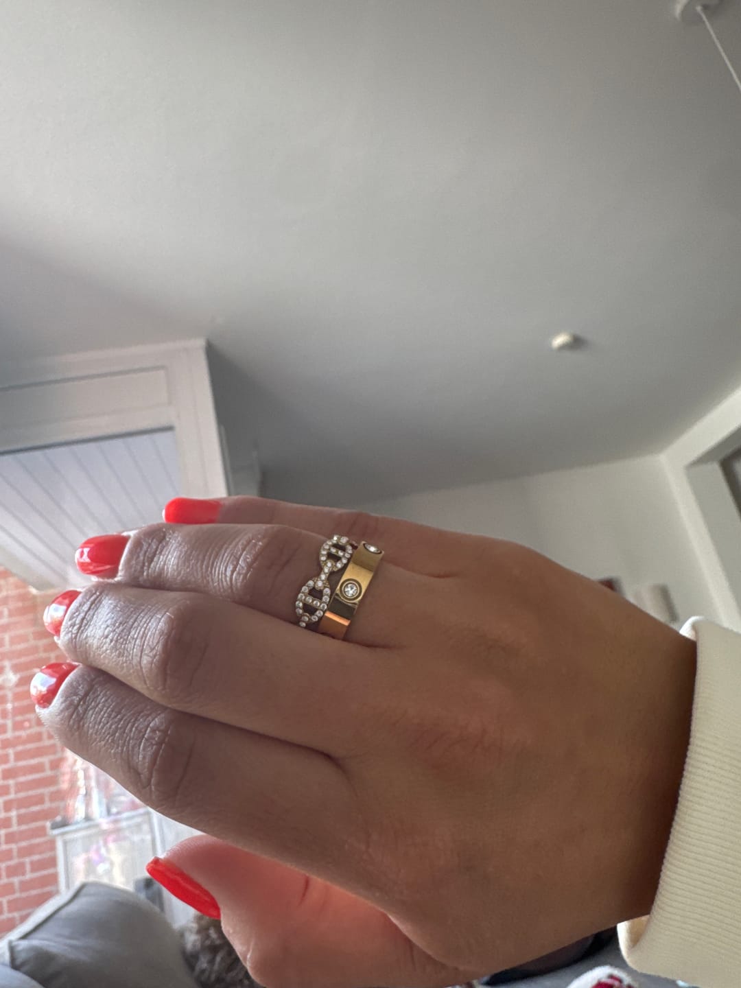 Customer photo review of Deluxe Timeless Stone Ring 14 Karat vergoldet