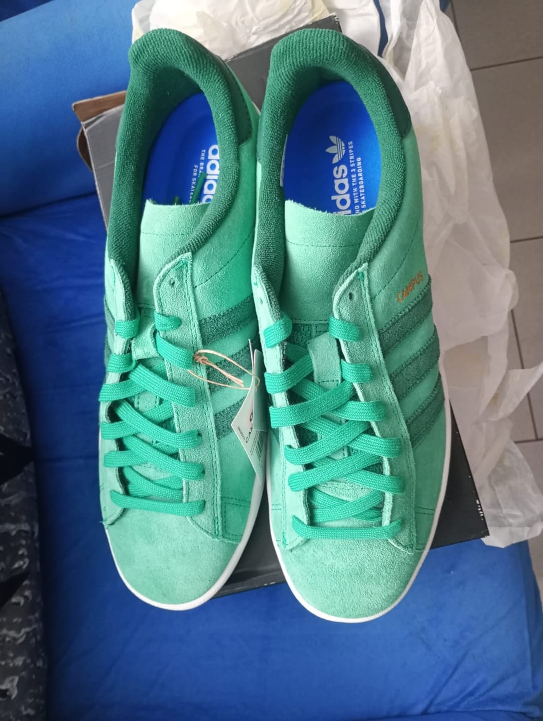 Customer photo review of Zapatilla Adidas Campus Adv Hombre Verde - Blanco