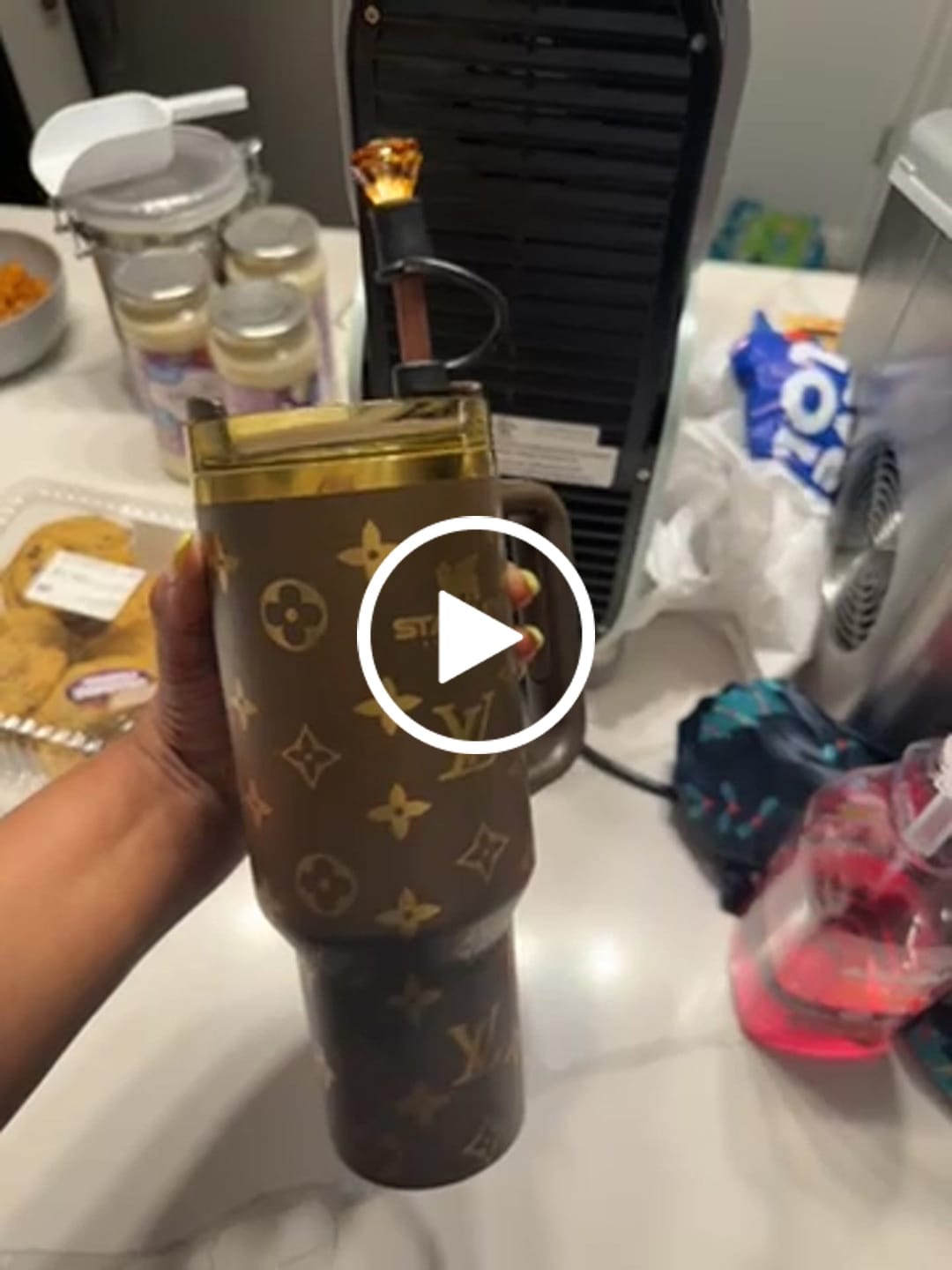 Customer video review of Designer Holographic In-Car Insulated Cup 40 OZ