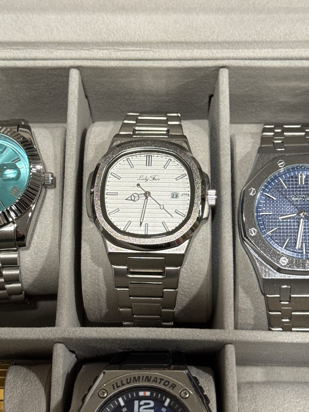 Customer photo review of Lucky Fours® Caspian