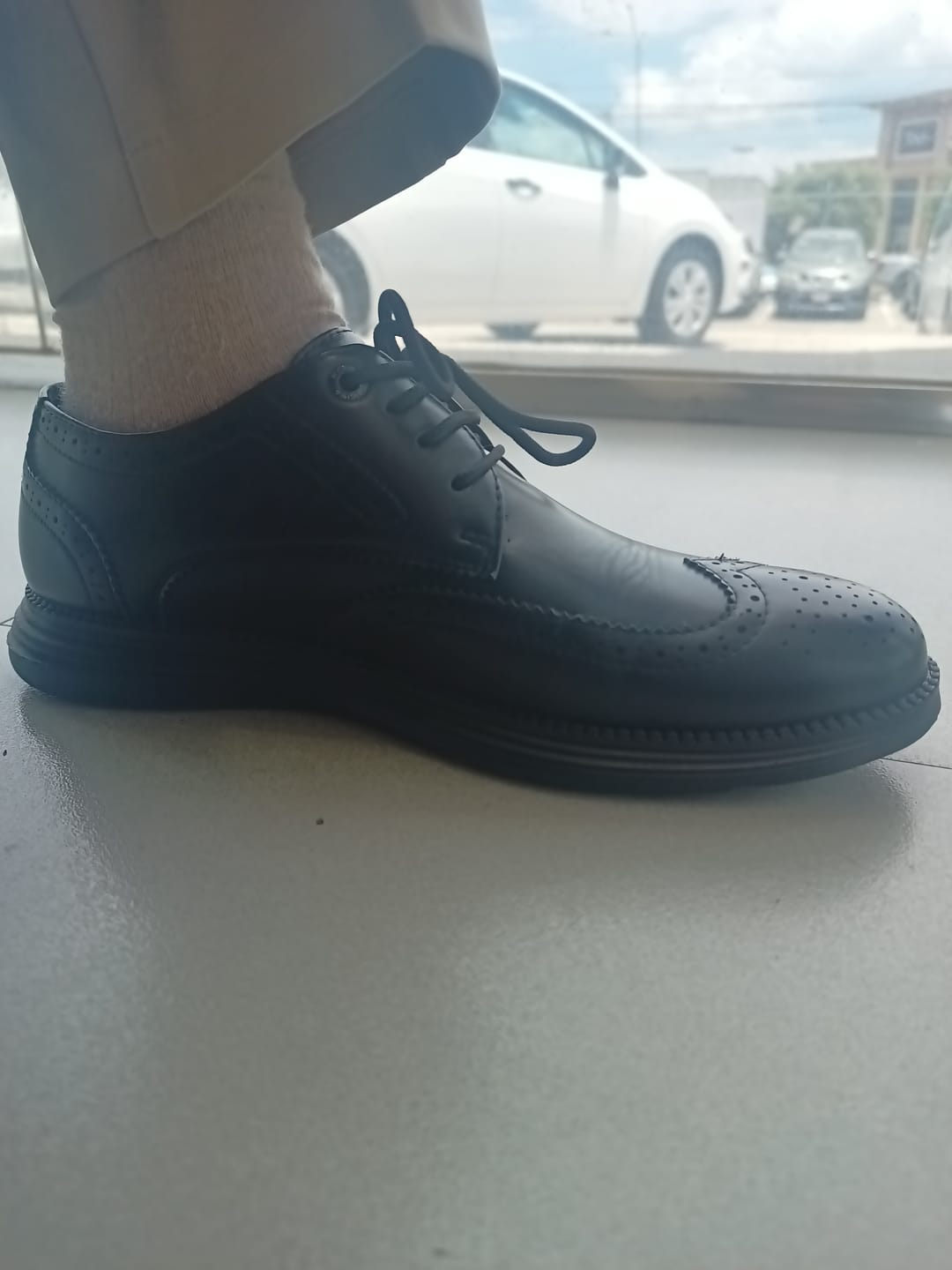 Customer photo review of Zapatos Bond Style Negro