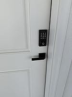 Customer photo review of Philips 4200 Series Built-in Wi-Fi Fingerprint Keypad Smart Deadbolt