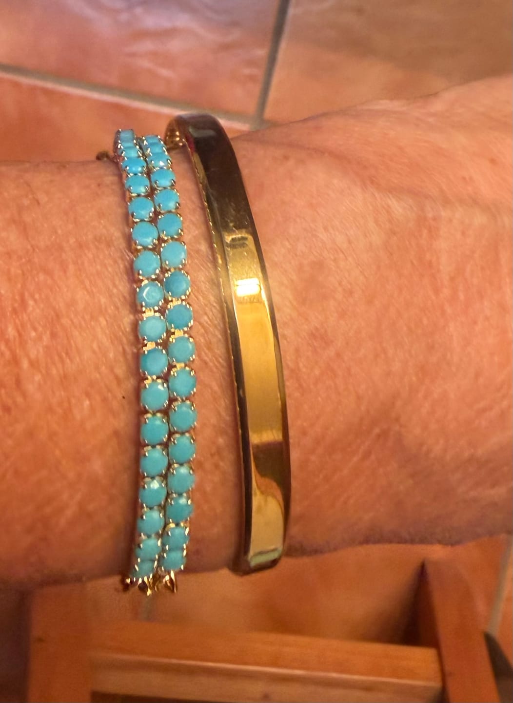 Customer photo review of Classic Unisize Cuff