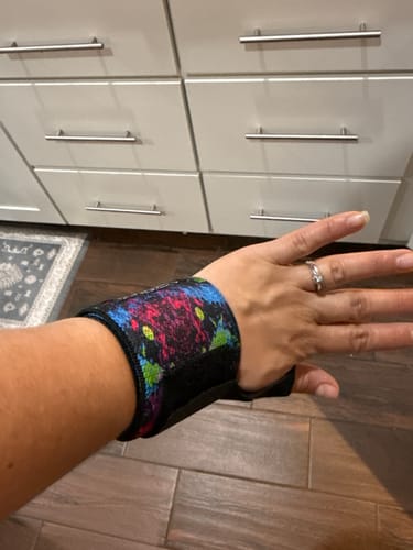 Customer photo review of Splatter Paint Wrist Wrap