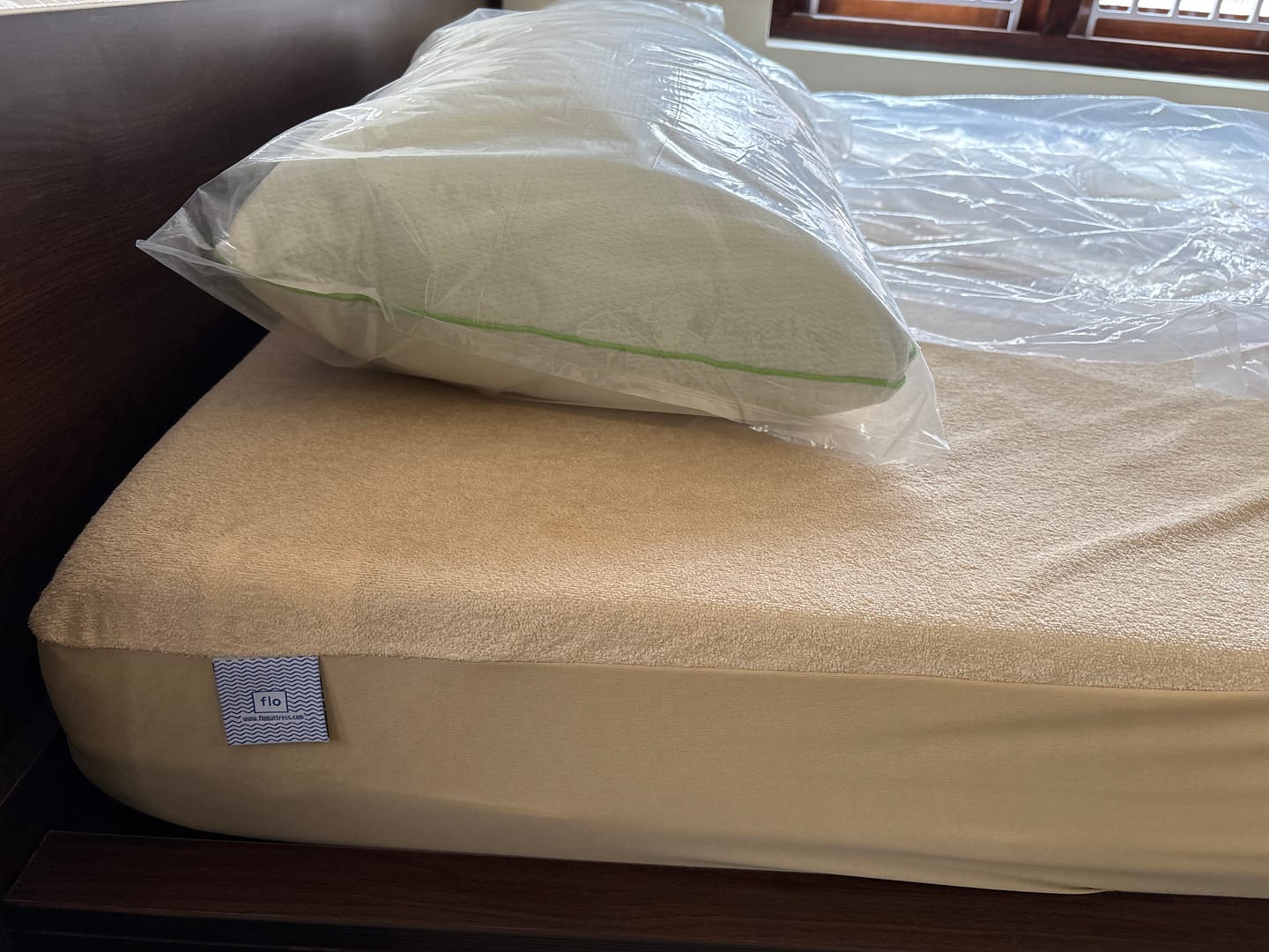 Customer photo review of Flo Adjustable Pillow (Fibre)