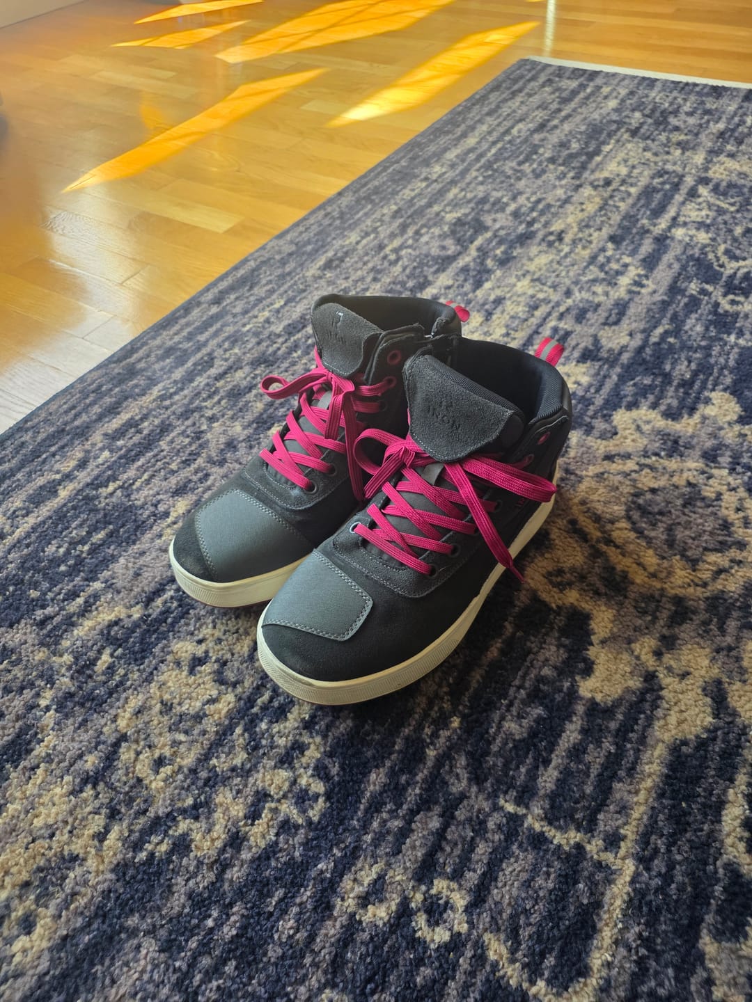 Customer photo review of RIDEIRON Street Leather Anti-Slip Motorcycle Riding Shoes | MS6002