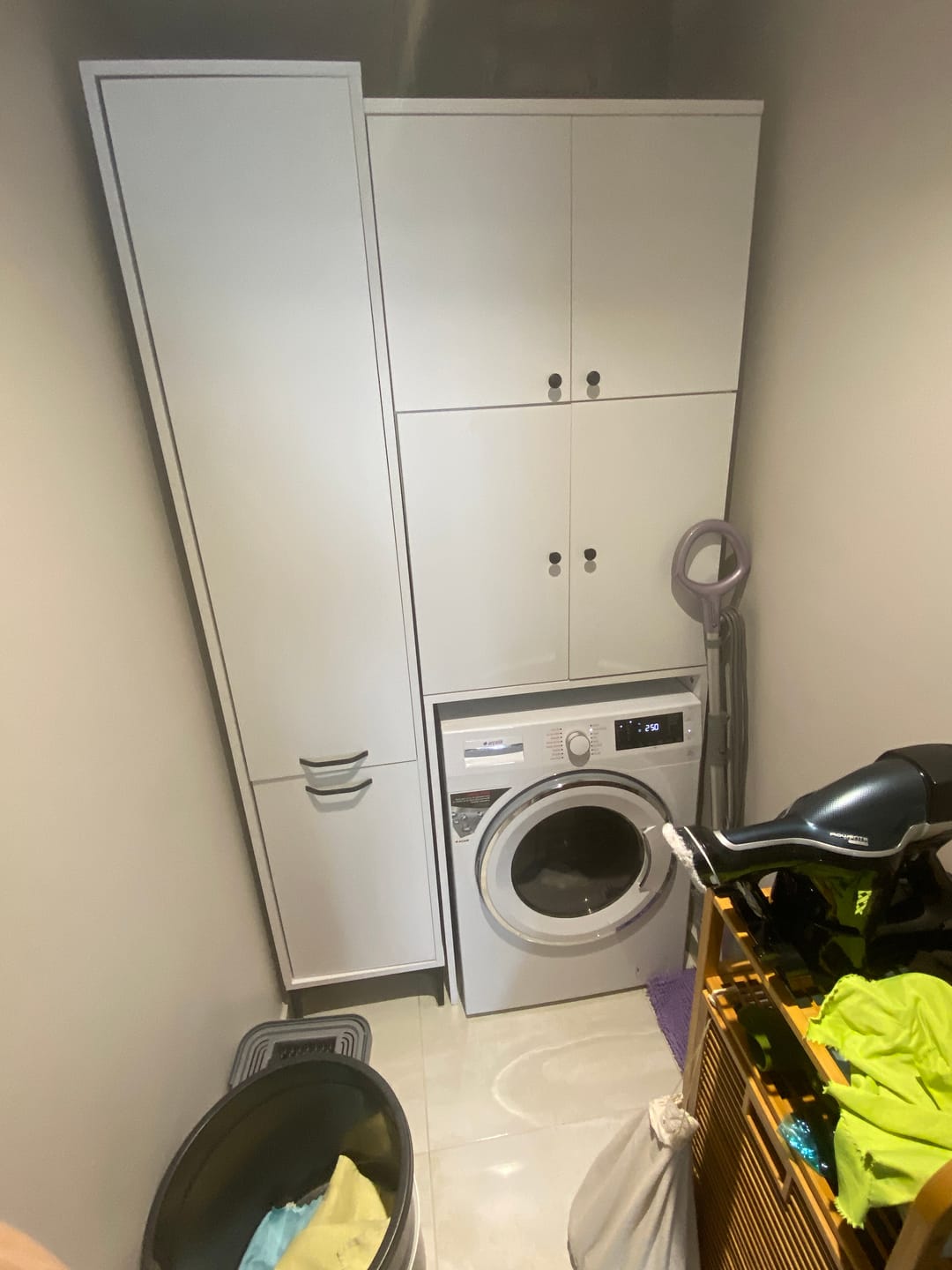 Customer photo review of Rani KD114 Çamaşır Makinesi Dolabı 4 Kapaklı 5 Raflı Banyo Dolabı Beyaz
