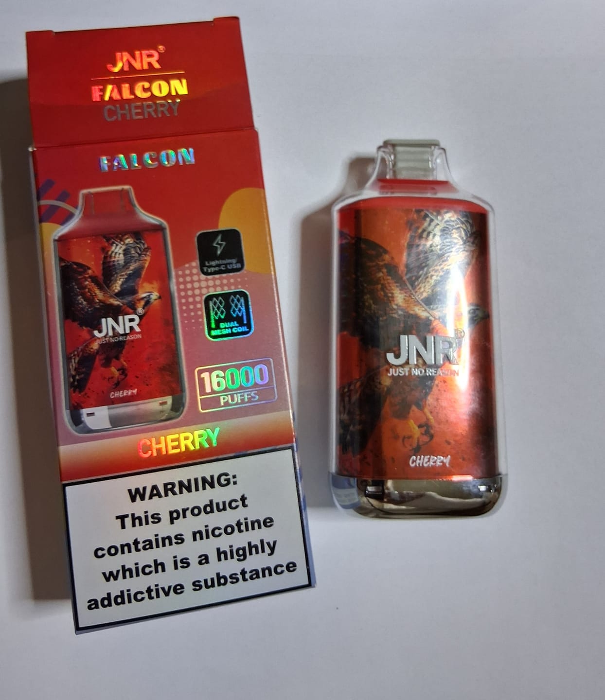 Customer photo review of JNR Falcon 16K - Vaper Desechable - Cigarrillo Electrónico - 2% - 16000 Caladas