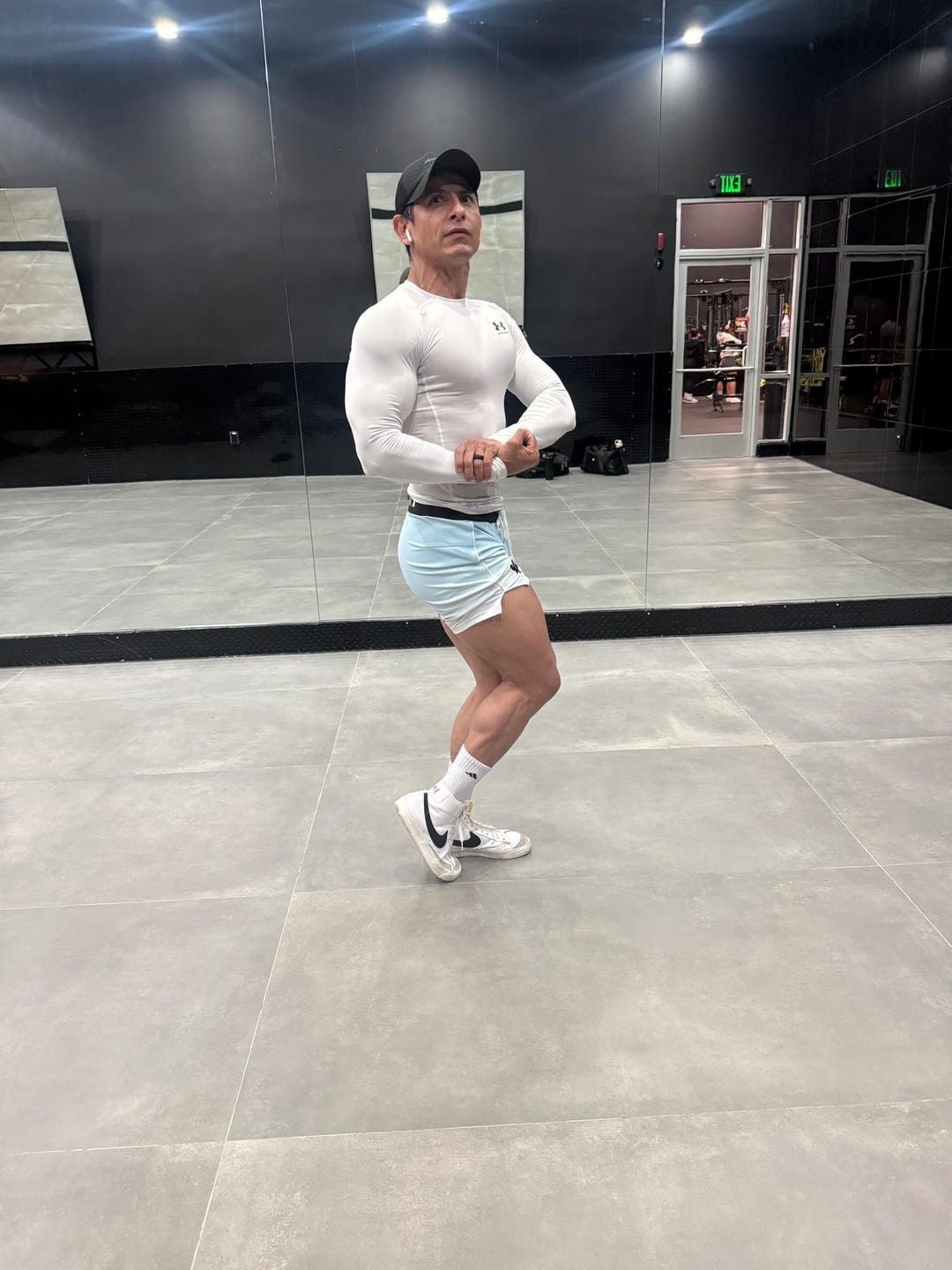 Customer photo review of 1067 - Men's physique Stage Shorts